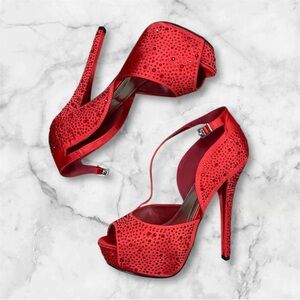 NWT Elegant Ruby Red Rhinestone Platform Heels
